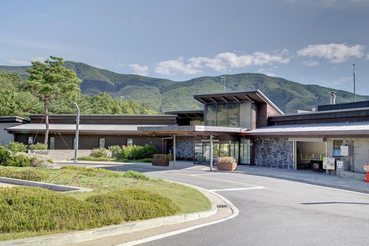 Tops10 Resort Donggang Cistar Yeongwol Extérieur photo